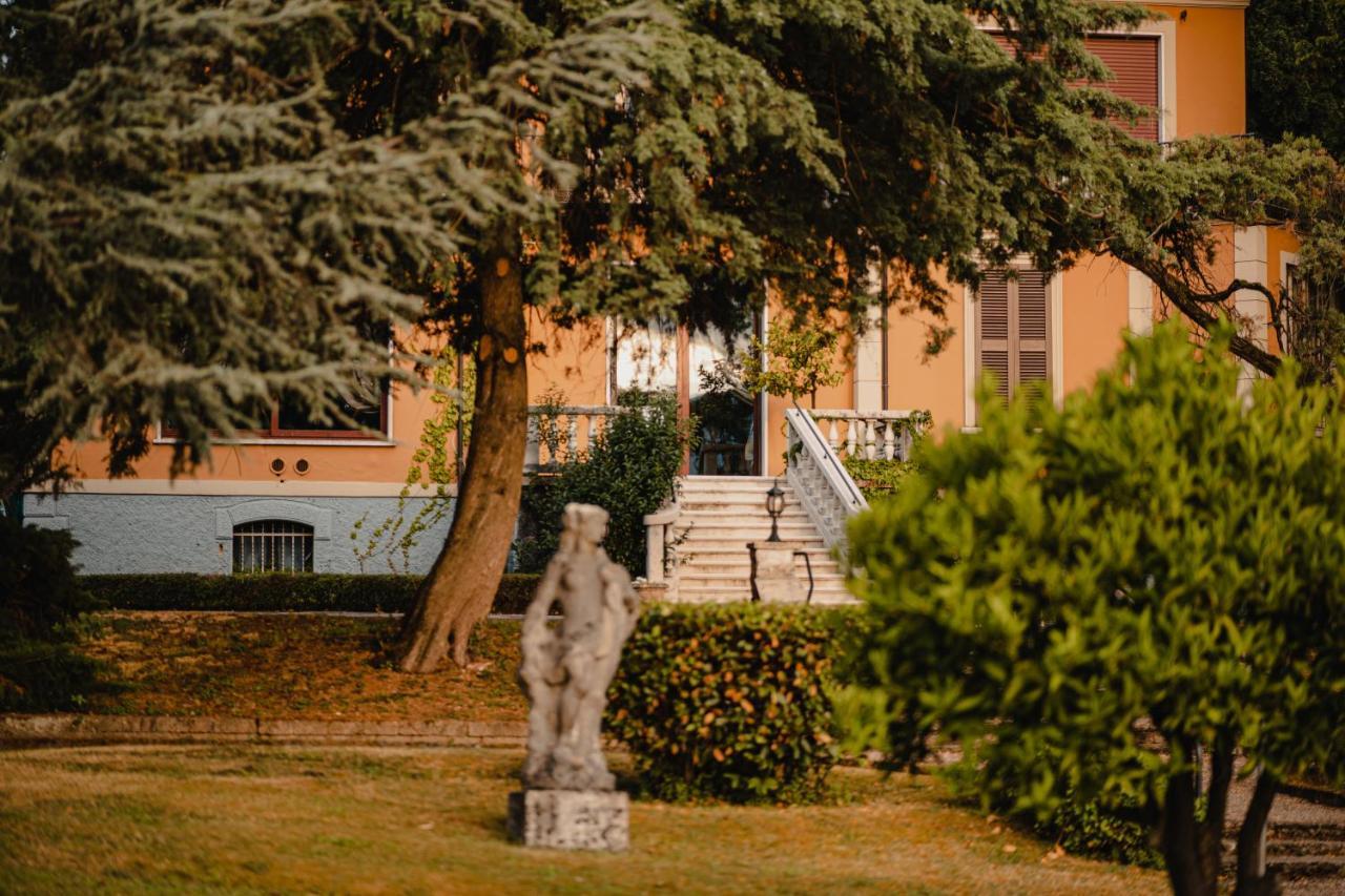 Villa Mimosa Au Lac - Estella Hotels Italia Тосколано Мадерно Екстериор снимка