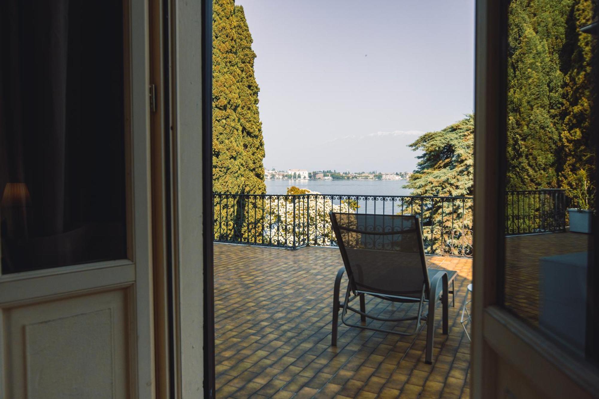 Villa Mimosa Au Lac - Estella Hotels Italia Тосколано Мадерно Екстериор снимка