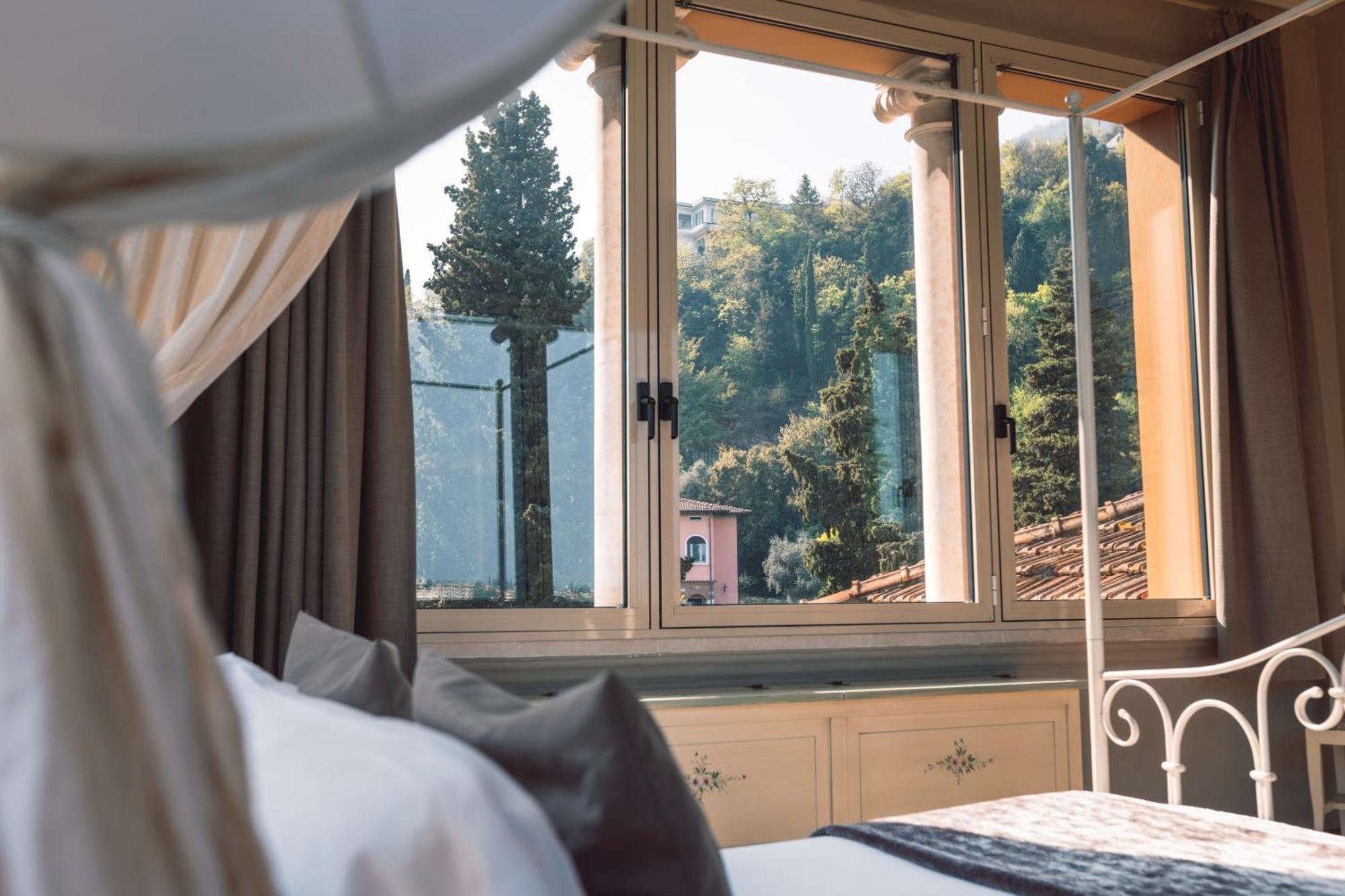 Villa Mimosa Au Lac - Estella Hotels Italia Тосколано Мадерно Екстериор снимка