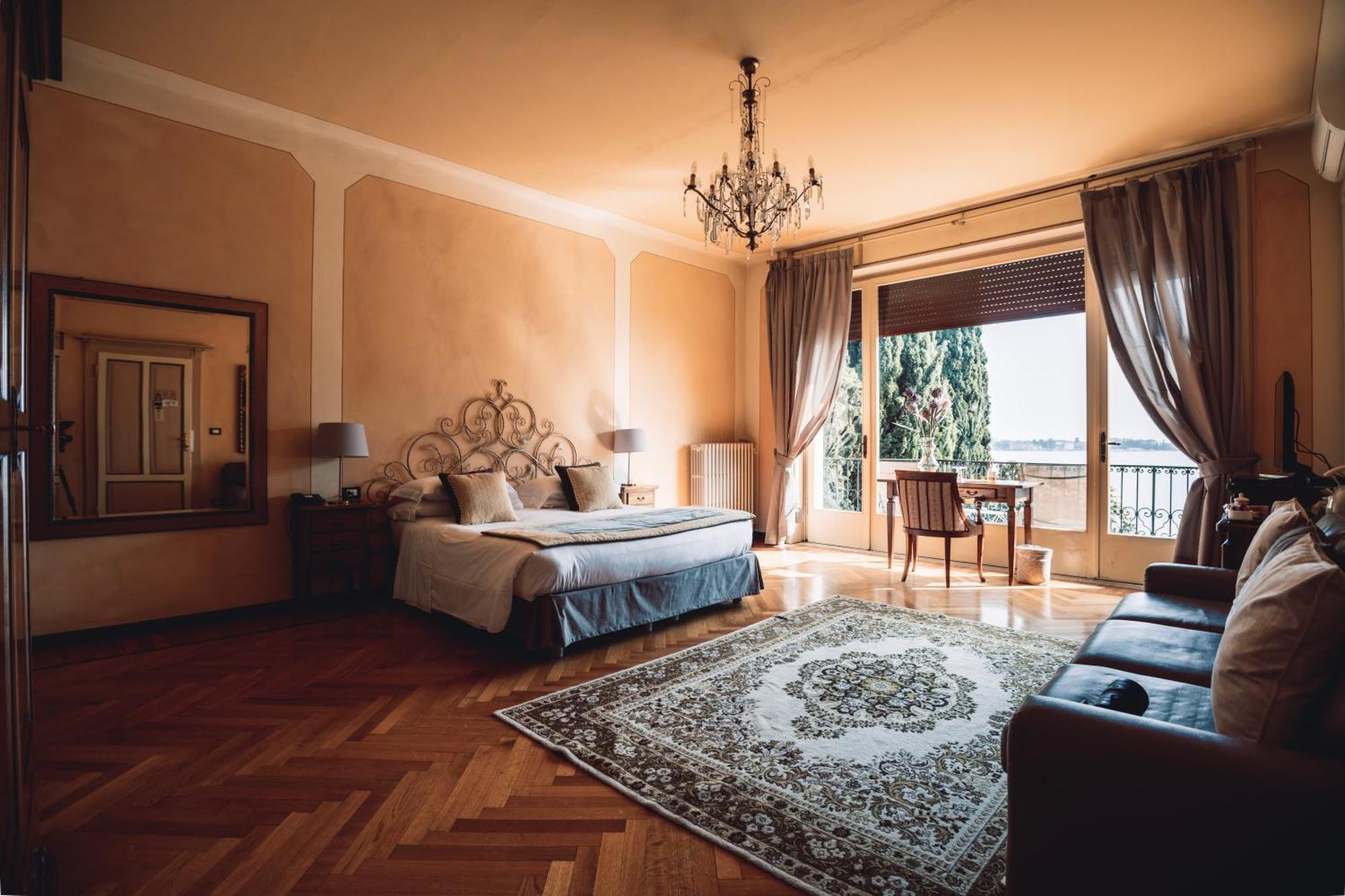 Villa Mimosa Au Lac - Estella Hotels Italia Тосколано Мадерно Екстериор снимка