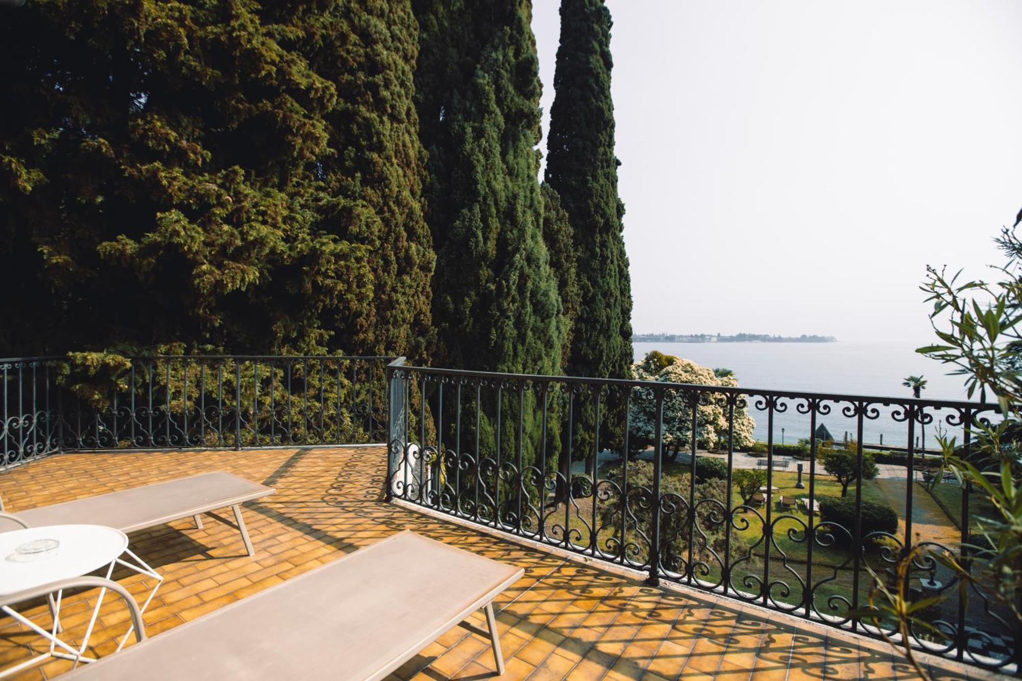 Villa Mimosa Au Lac - Estella Hotels Italia Тосколано Мадерно Екстериор снимка